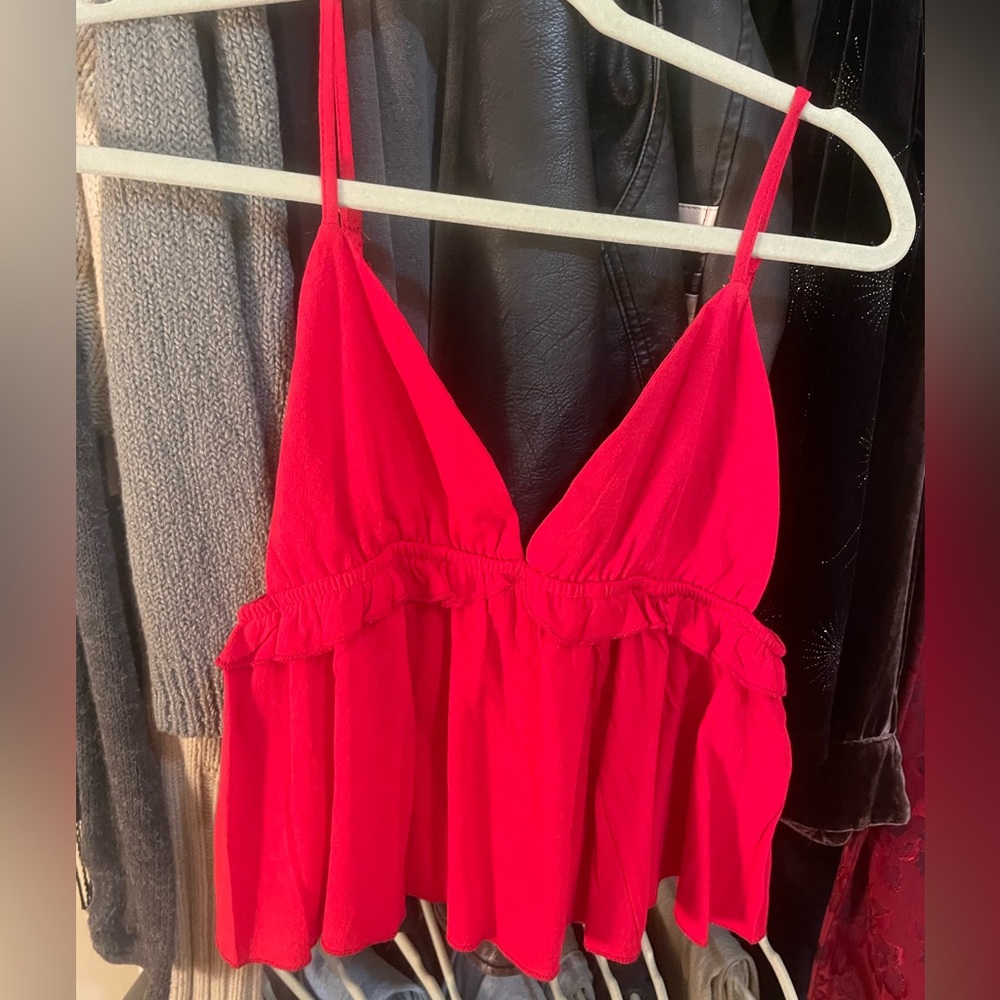 PacSun red top (cropped) NEVER WORN